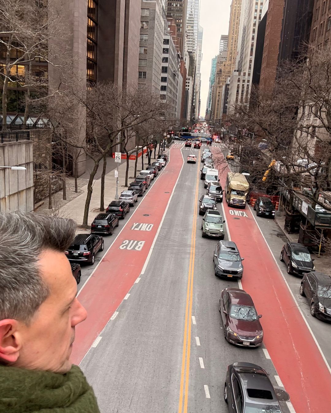 Nueva York en verano con calles llenas de vida