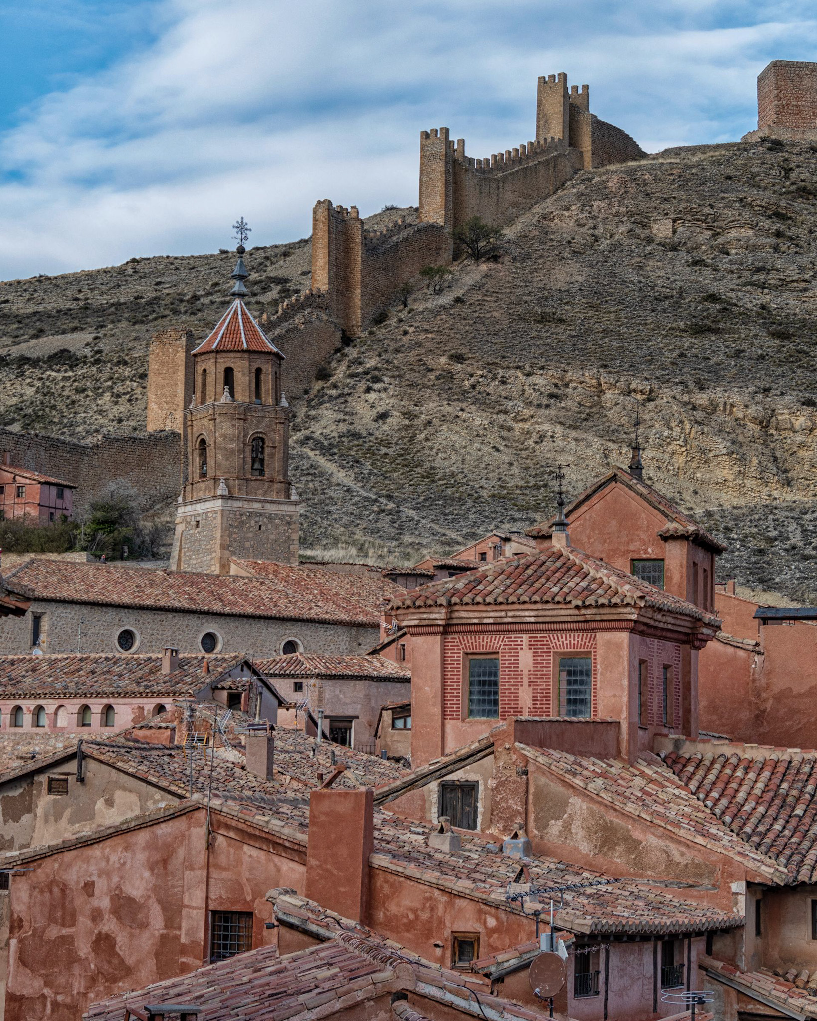 Albarracín, pueblo medieval con encanto en el interior de España