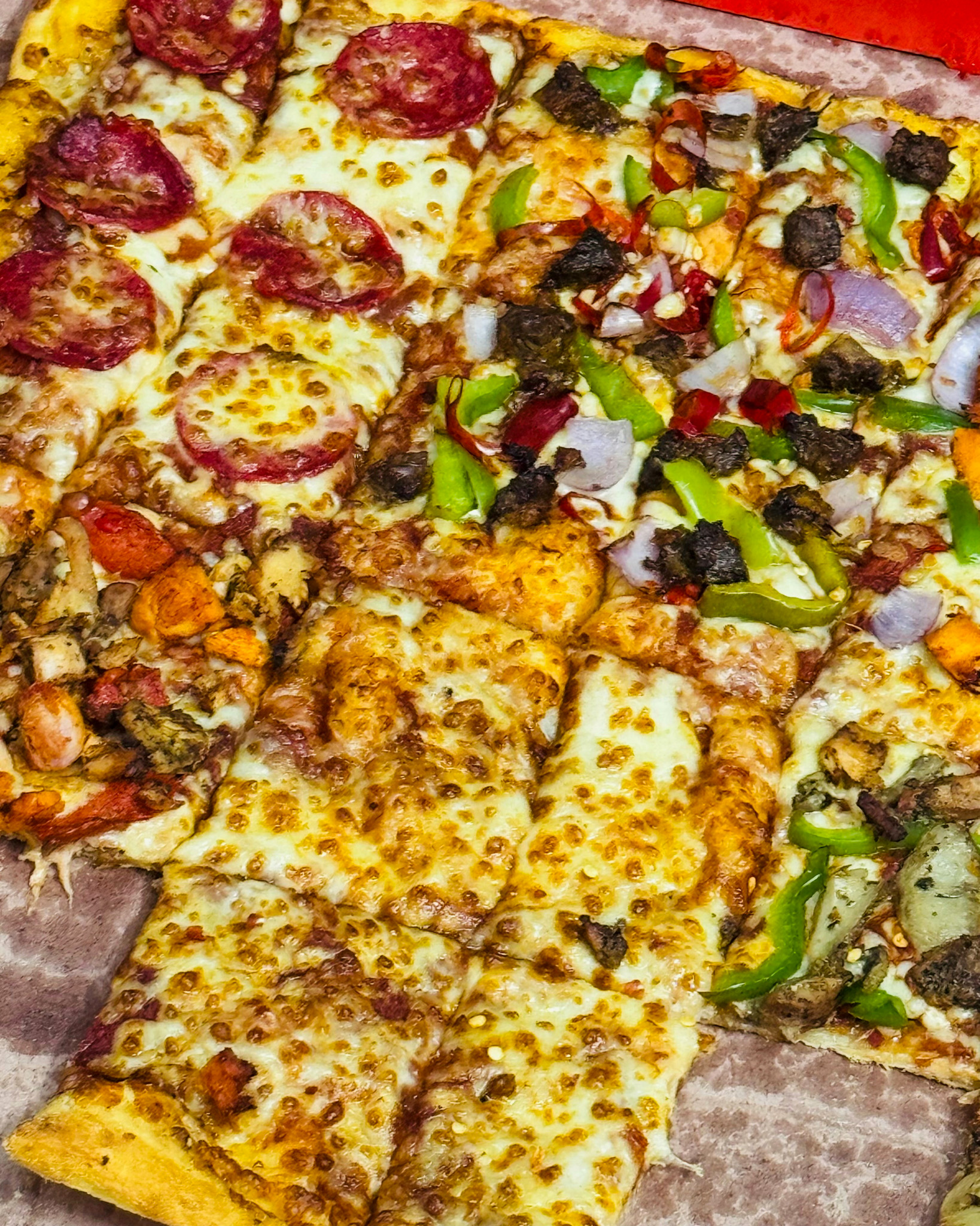 Pizza cuadrada de Mama's Too en el Upper West Side de Nueva York