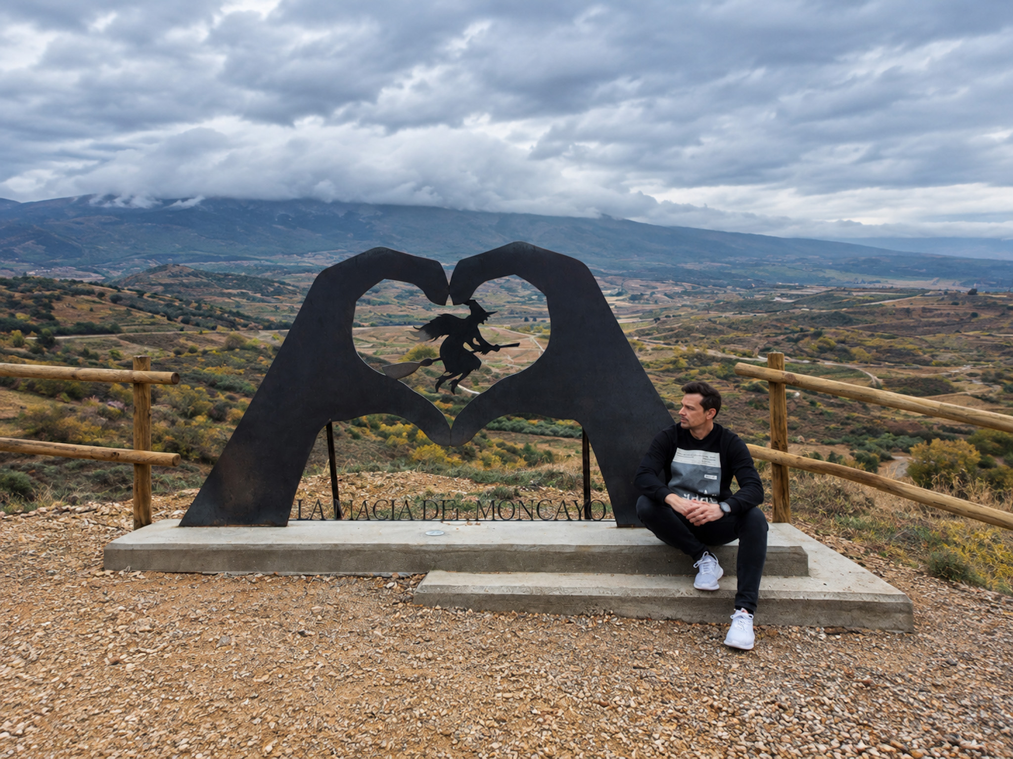 Vistas al Moncayo desde el mirador cerca de Trasmoz